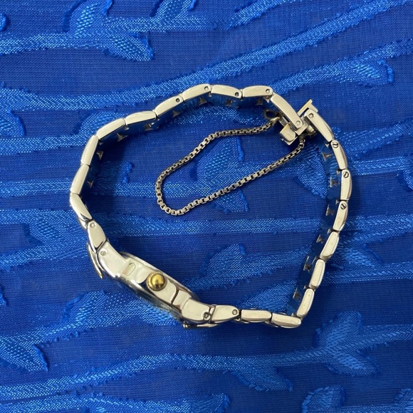 Armitron Women’s Watch - Picture 5 of 5